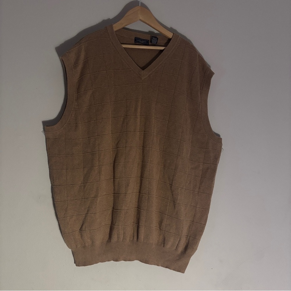 Saddlebred V-Neck Tan Sweater Vest 100%cotton - Picture 2 of 14